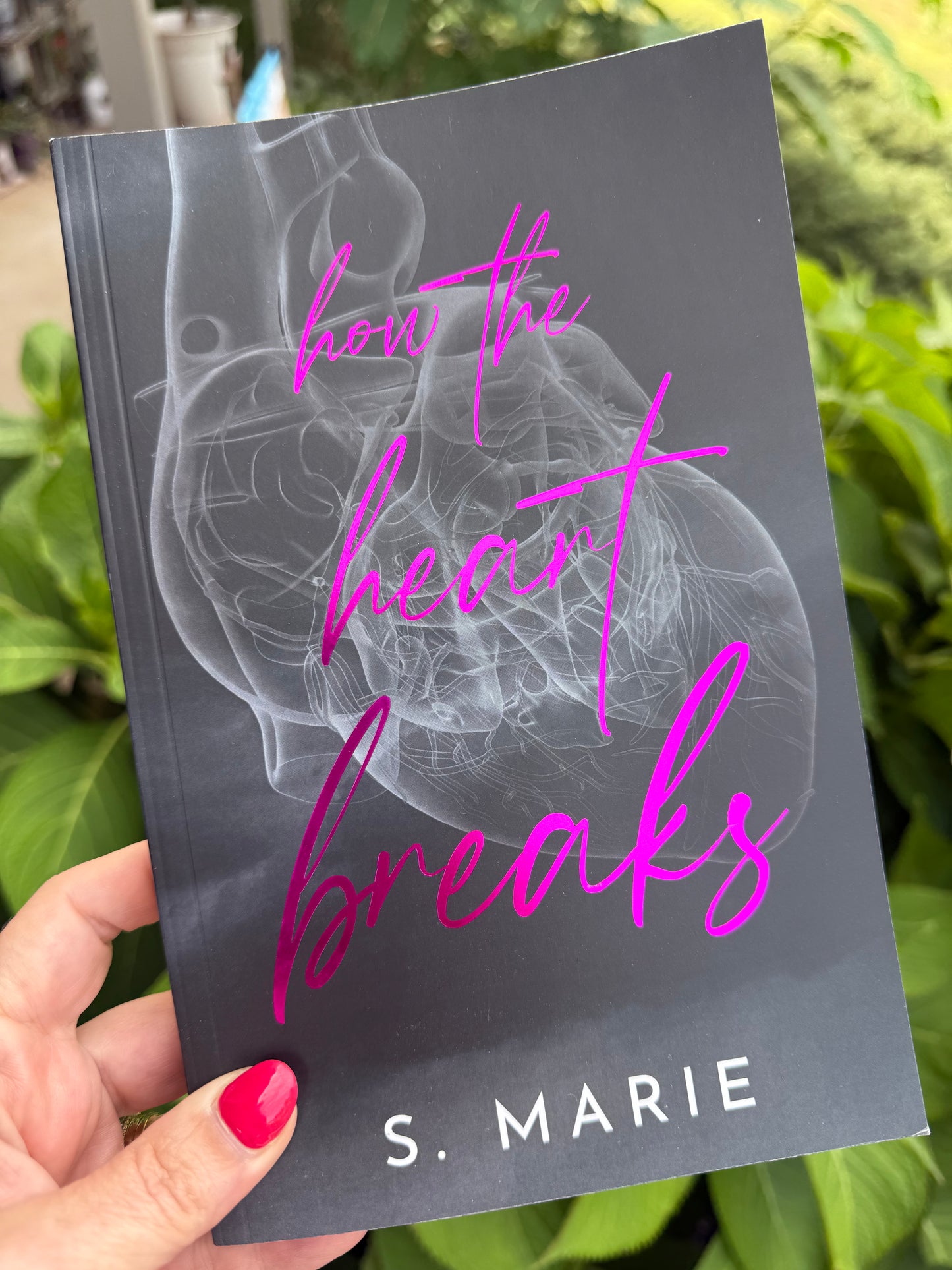 Beyond the Pages How The Heart Breaks Special Edition